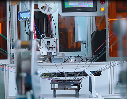 欧美激情性做爰免费视频厂家,全自动穿胶壳端子机