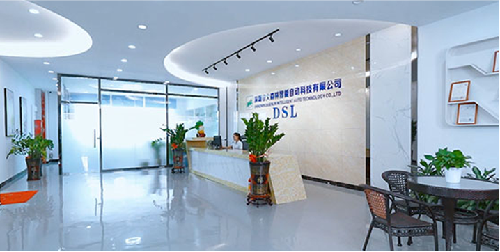 女m被S玩胸虐乳哭着求饶